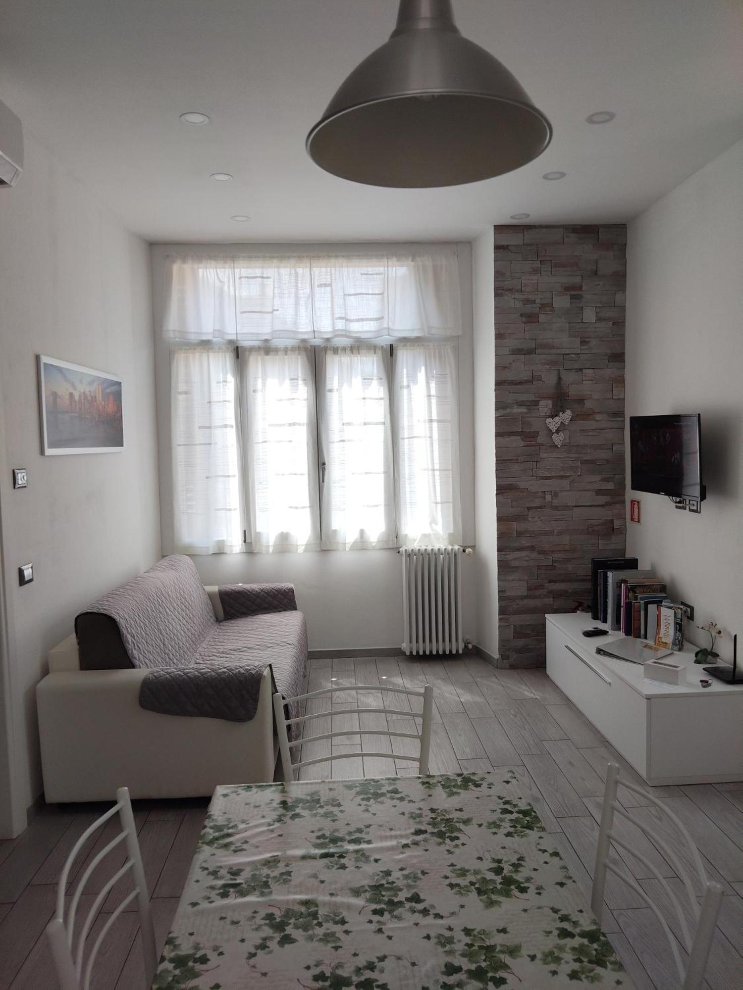 La Casalina Apartment โอเมญา ภายนอก รูปภาพ