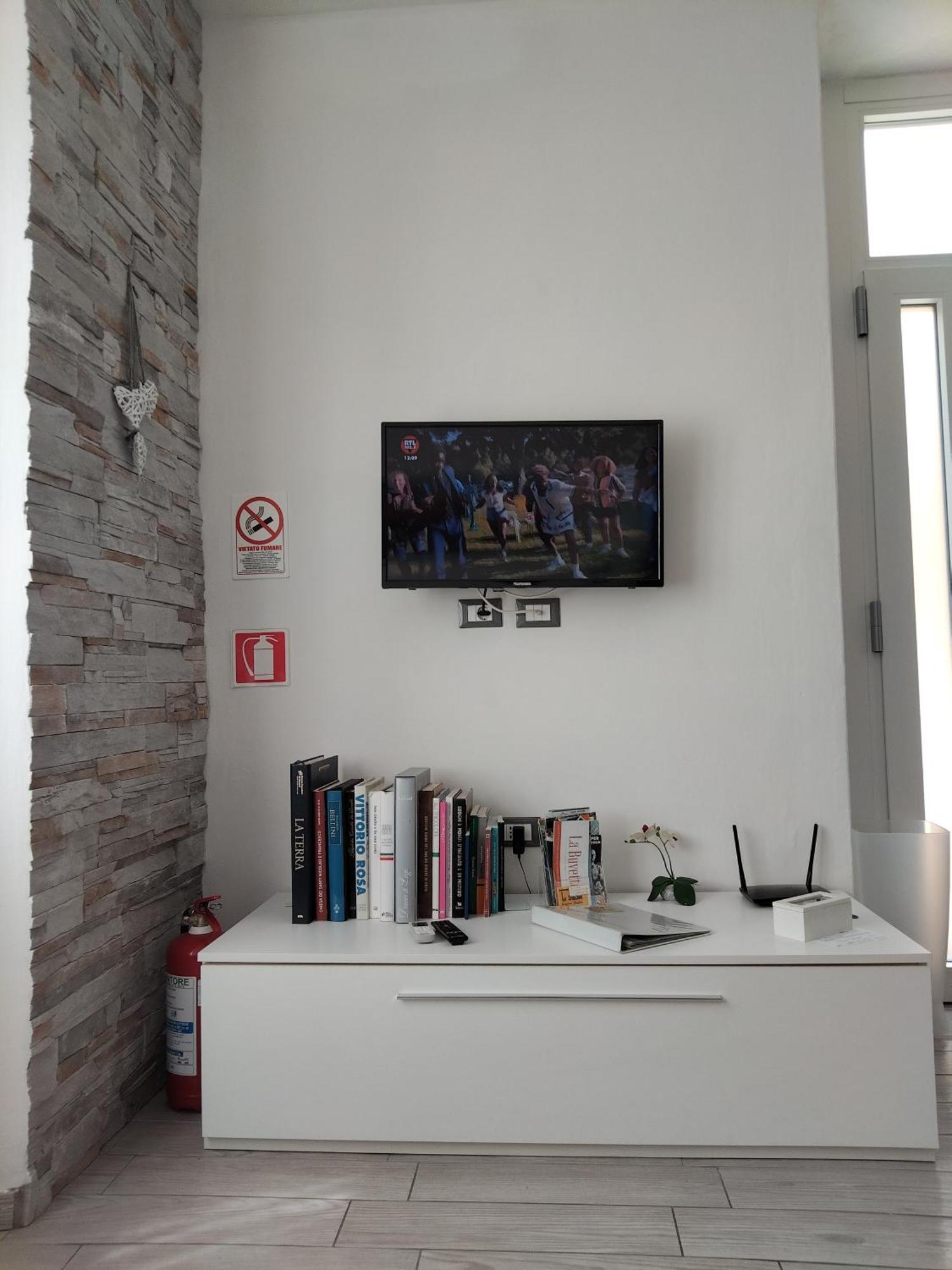 La Casalina Apartment โอเมญา ภายนอก รูปภาพ